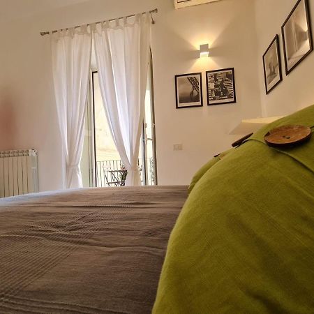 Sara Futura Hotel Salerno Buitenkant foto