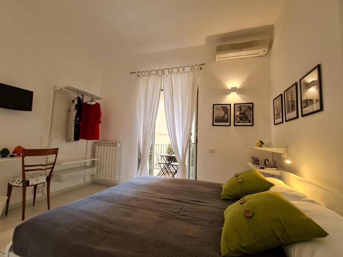 Sara Futura Hotel Salerno Buitenkant foto